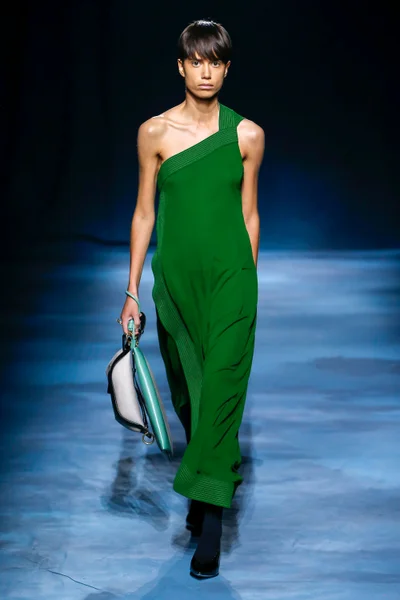 Look 7